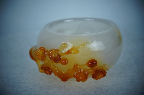 云南省龙陵黄龙玉茶杯笔洗圆杯巧色梅花摆件『梅花圆杯』冯久和作