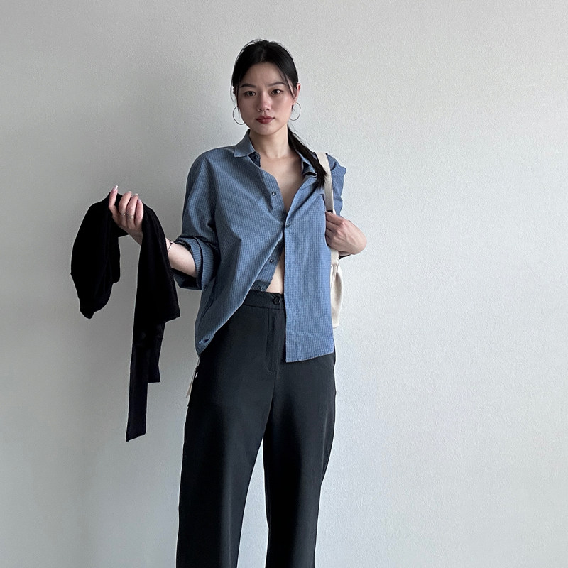 韩版宽松蓝色衬衫女长袖显瘦设计感通勤穿搭极简风上衣格子衬衣