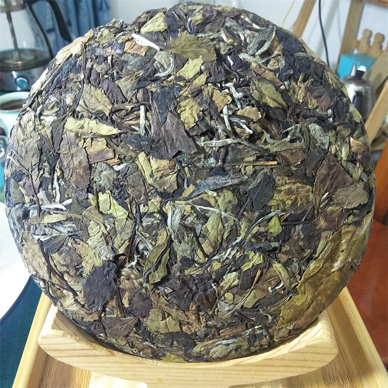 政和白茶高山春寿眉茶饼300克带芽头口粮茶2020年原料