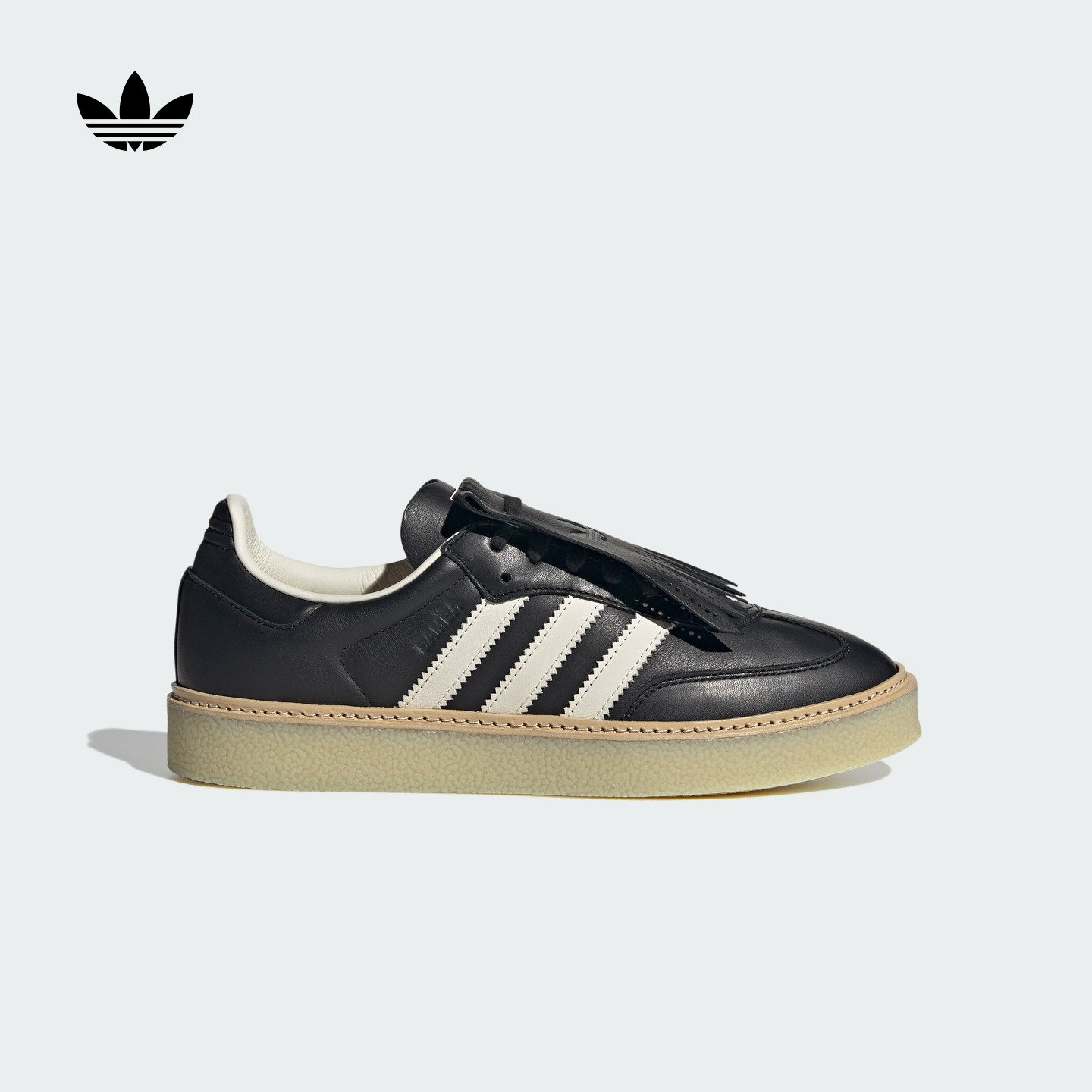 阿迪达斯三叶草经典鞋