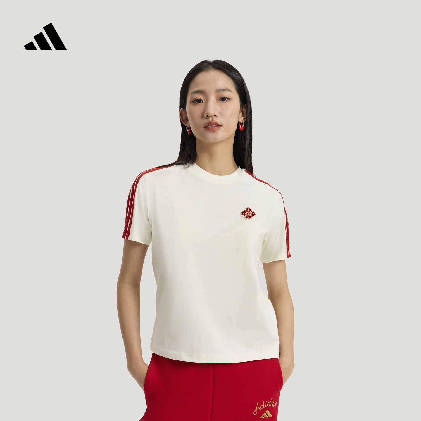 新年款时尚简约亲肤休闲圆领短袖T恤女装新款adidas官方轻运动,运动服/休闲服装,运动T恤,淘宝优惠券,粉丝福利购,淘宝优惠卷