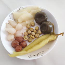广西南宁老牌高峰柠檬鸭配料咸柠檬酸梅荞头山黄皮嫩姜下饭菜