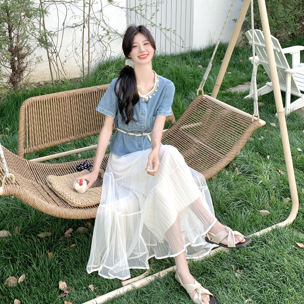 清冷贵气穿搭老钱风白色无袖套装女夏季超火好看直筒半身裙三件套图片