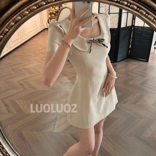 LUOLUOZ【柔婉风致】娃娃领蝴蝶结装饰泡泡袖收腰短款连衣裙JF146