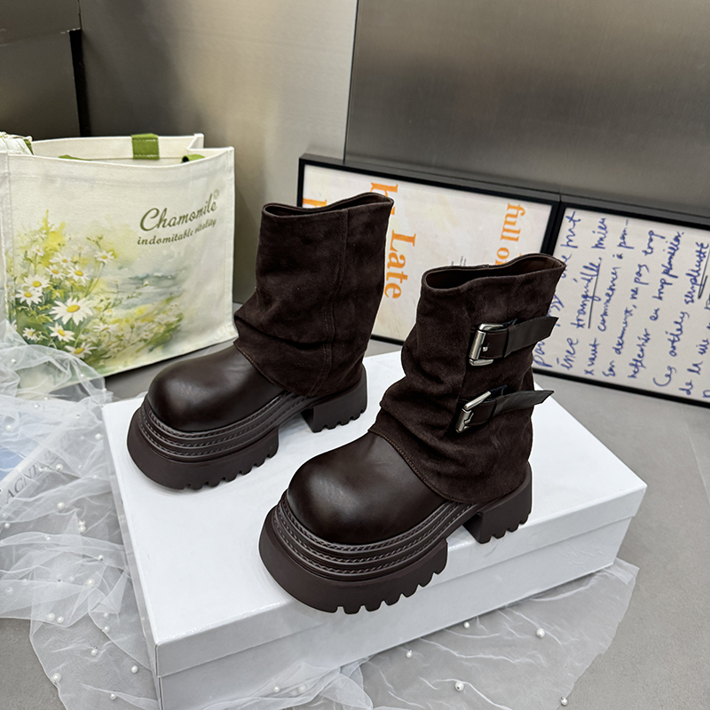 英伦风皮带扣马丁靴女皮带扣短靴