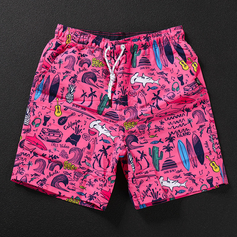 Graffiti Print Shorts for Men Quick-Dry Surfing Beach Pants - 实物图