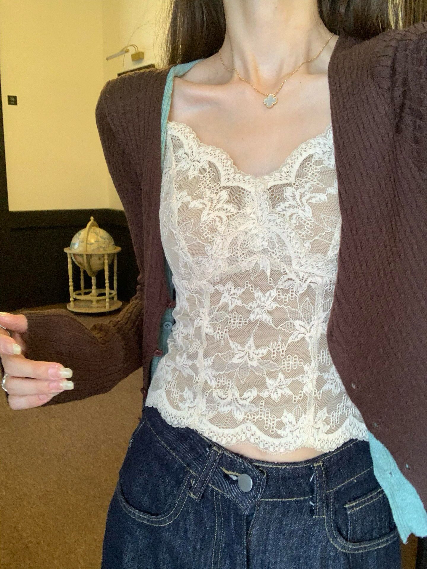 法式蕾丝小吊带背心女无痕内搭打底外穿美背带胸垫一体式抹胸6099
