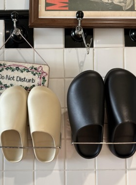 LIVINGBANK小韩时髦情侣拖鞋chill感厨师美式复古黑色洗澡防滑拖