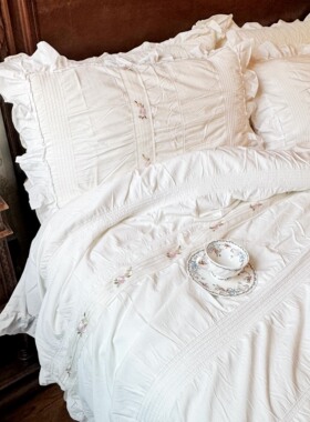 livingbank法式复古白色公主风四件套水洗棉柔软裸睡全棉床上用品
