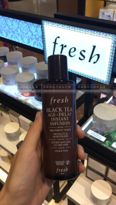 韩国代Fresh馥蕾诗Black Tea AGE-DELAY黑茶抗皱紧致修复液120ML