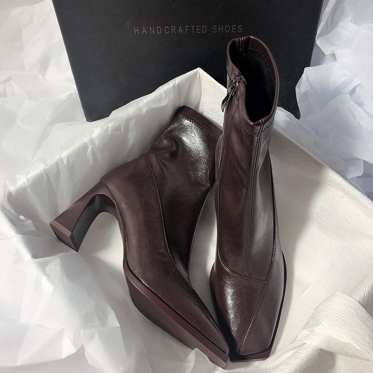 侧拉链瘦瘦靴小众粗跟气质短靴女