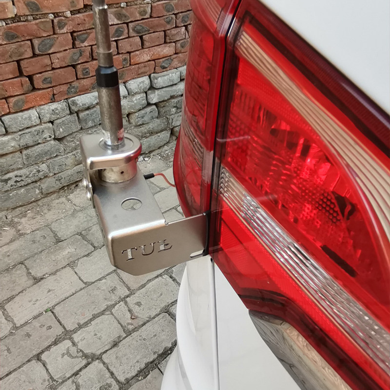 새로운 BAOJUN 730 510 자동차 라디오 휴대용 라디오 안테나 스테인레스 스틸 도난 방지 브래킷 카드 가장자리 클립 가장자리