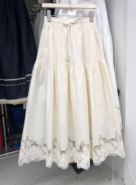 2025秋季新款时尚百搭洋气刺绣花朵拼接蕾丝半身裙女ins潮