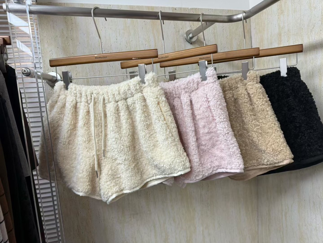 羊羔小短裤可爱穿搭插兜休闲裤冬