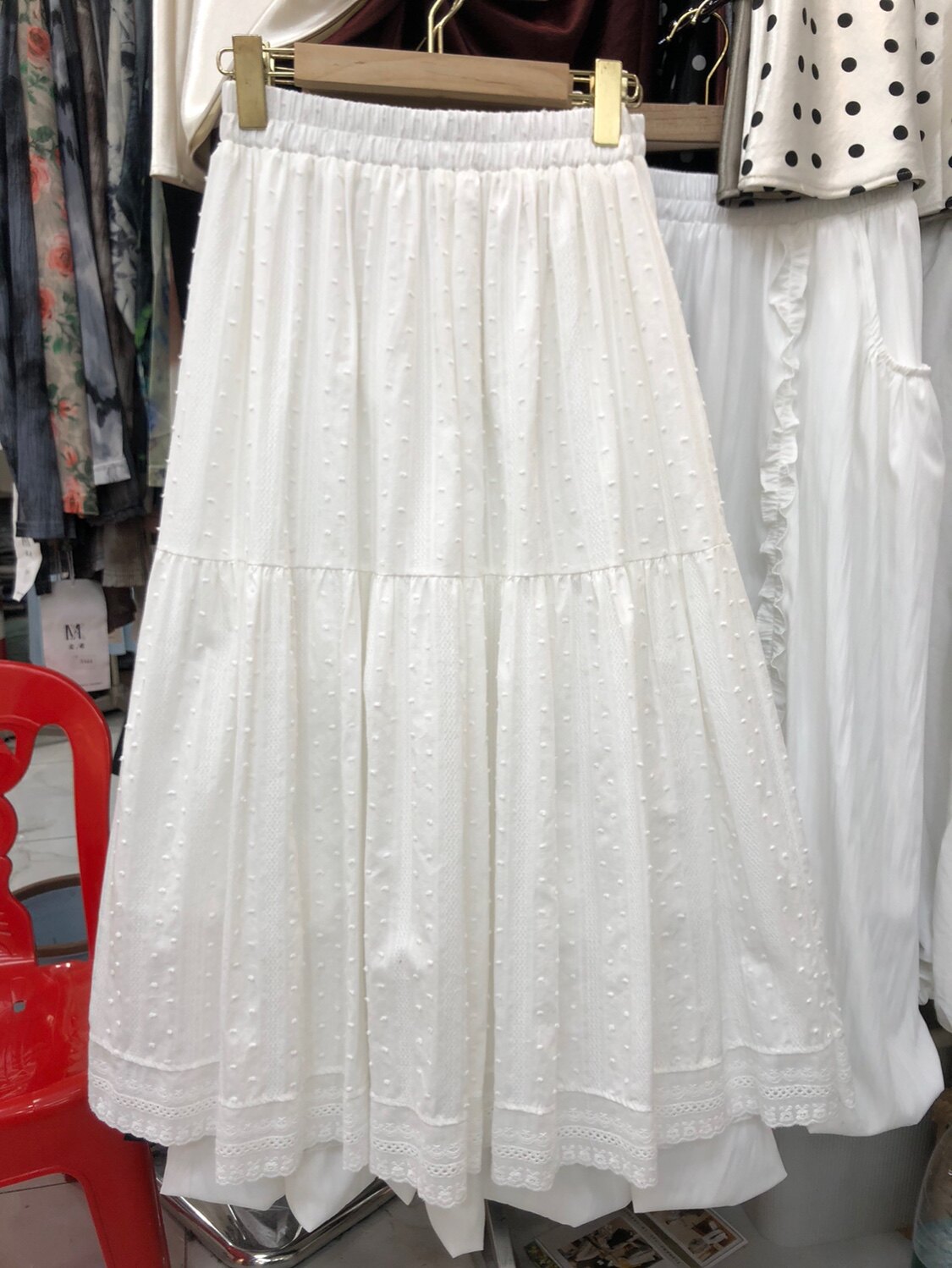 甜美白色棉质刺绣波点蕾丝半身裙