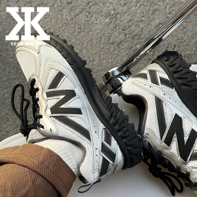 NewBalance男女同款低帮跑步鞋