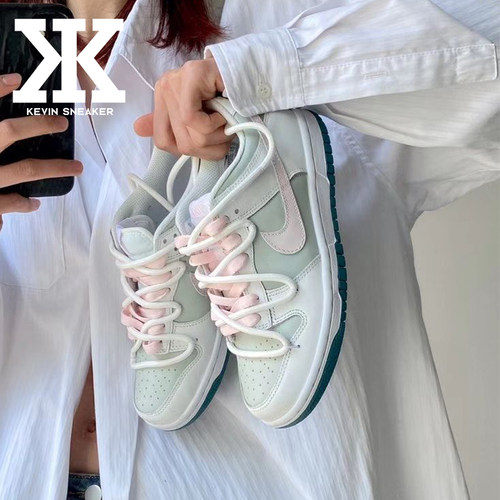 Nike耐克温冷豆沙系带女低帮板鞋