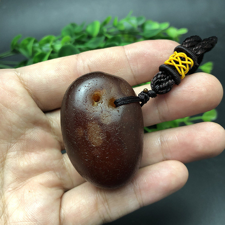 马达加斯加冰彩玛瑙籽料花纹象形原石石头手把件收藏奇石天然2111