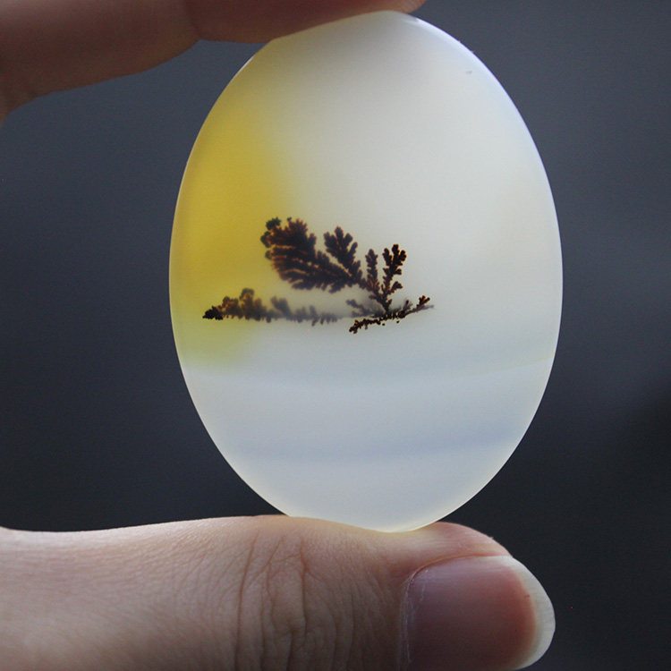 马达加斯加玛瑙草花水草花海洋玉髓黄龙玉奇石精品吊坠石头挂件