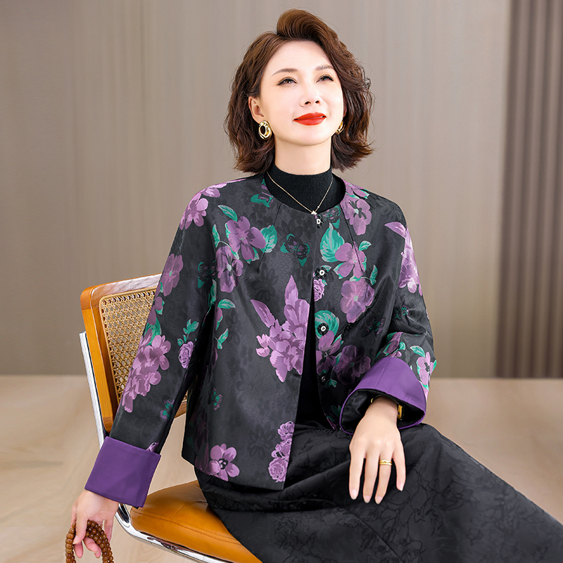 新中式人丝提花盘扣气质时尚外套