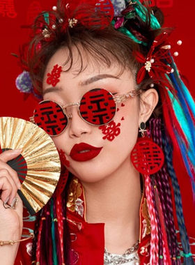 墨镜国潮中国风嘻哈扇子摄影道具