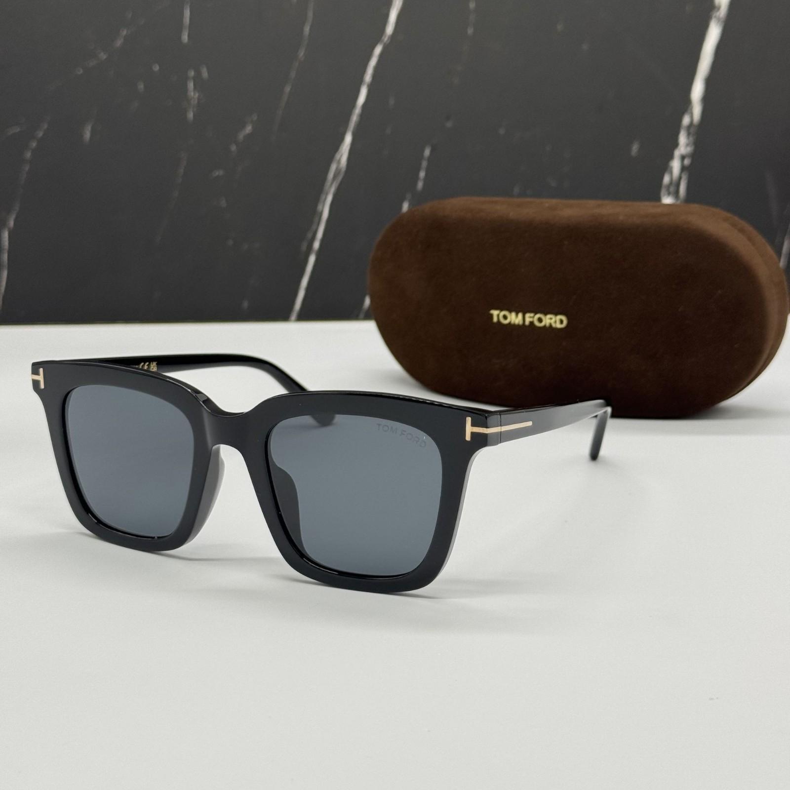 TOMFORD汤姆福特 TF970 K 01A黑色女太阳眼镜FT0970