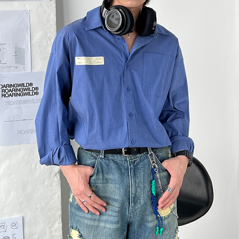 深蓝色标准领条纹衬衫