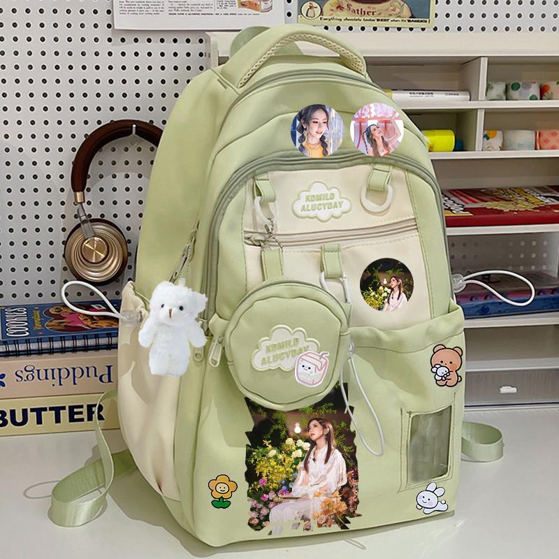 邓紫棋书包学生大容量轻便耐用森系徽章个性明星双肩包应援背包