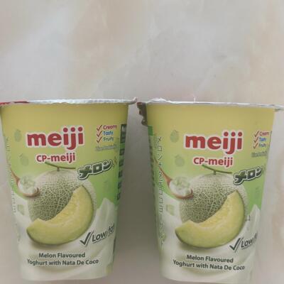 代购泰国产 MEJI/明治低脂蜜瓜椰果乳酪/哈蜜瓜味酸奶135G*2
