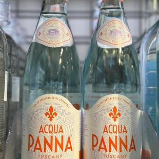 意大利进口ACQUA PANNA/普娜天然矿泉水/饮用水 玻璃瓶装 750ML*2