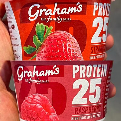 代购 英国进口 GRAHAM'S PRO高蛋白乳酪 草莓/野莓味 200克*3个