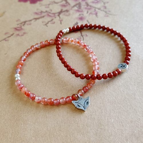 九尾小狐仙气玛瑙红手串