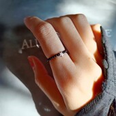 晚烟 简约原创天然黑玛瑙迷你小星星银弹力戒指圈食指尾戒百搭