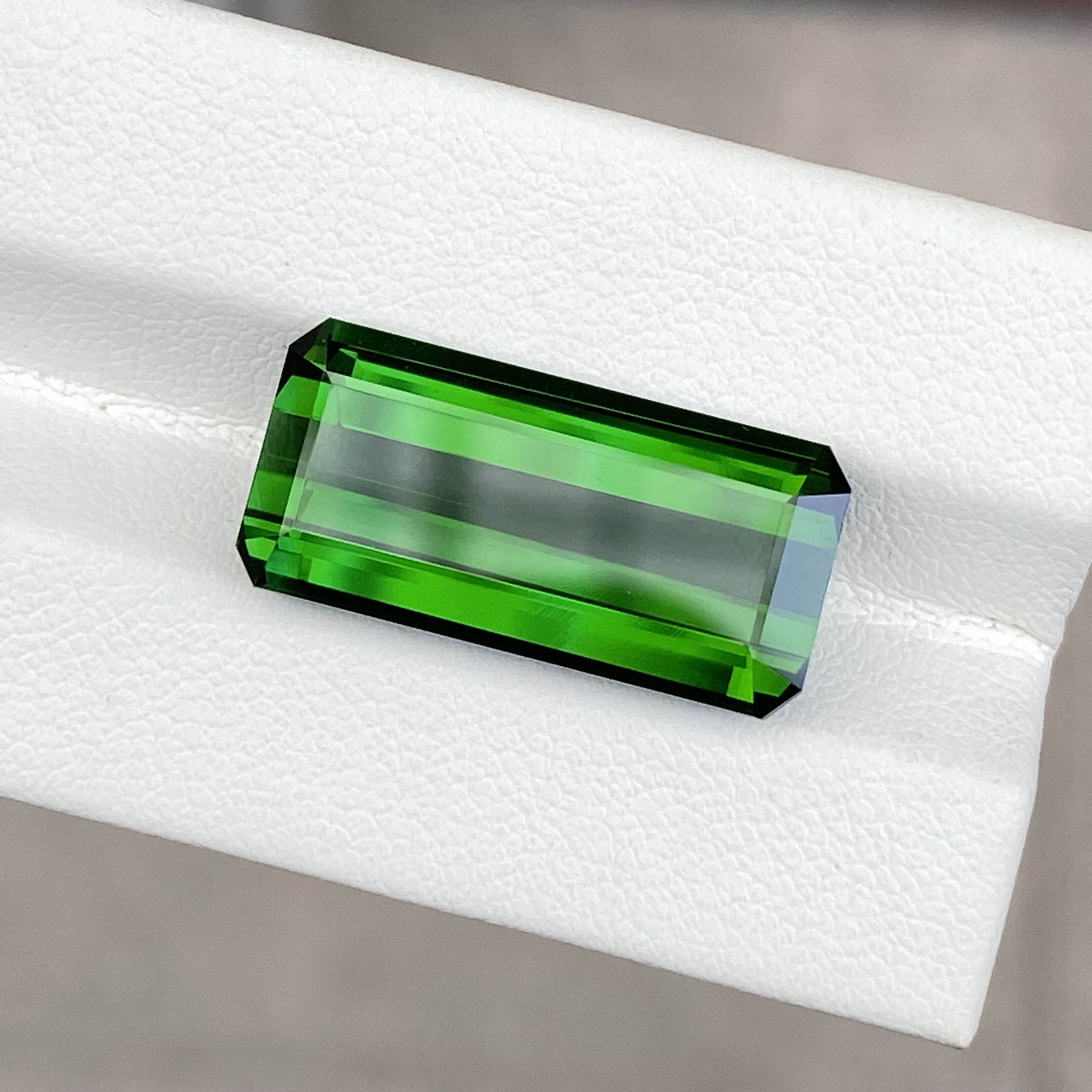 16.95ct 泰国切工天然电光绿碧玺戒面18K金首饰吊坠宝石裸石戒指