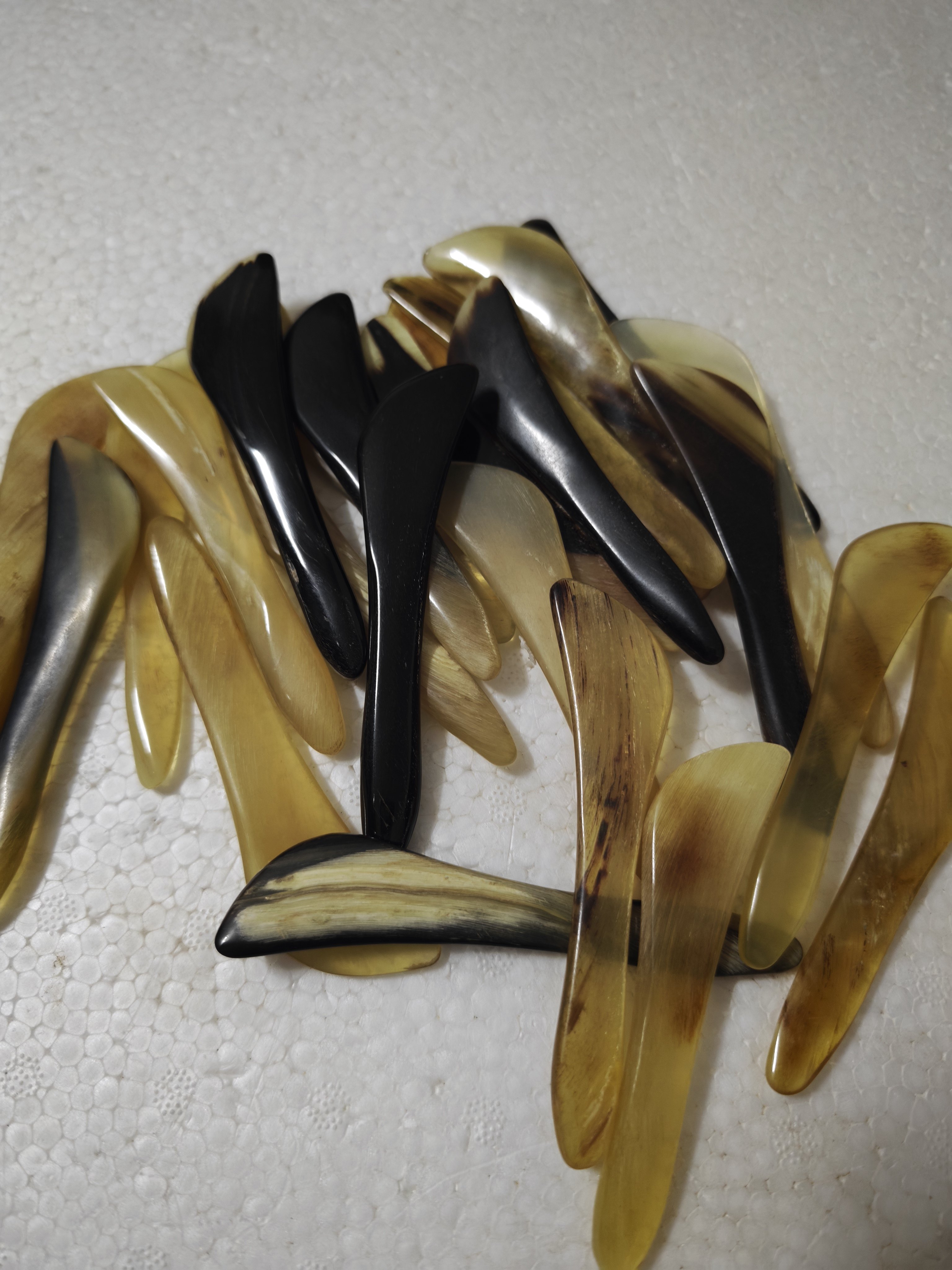 薄款牛角小尖刮2个面部头部刮痧板点穴按摩拔筋棒熟练美容美发师