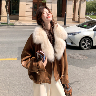 咖色大毛领pu皮衣短款羽绒服女冬2025新款内胆白鸭绒皮毛一体外套