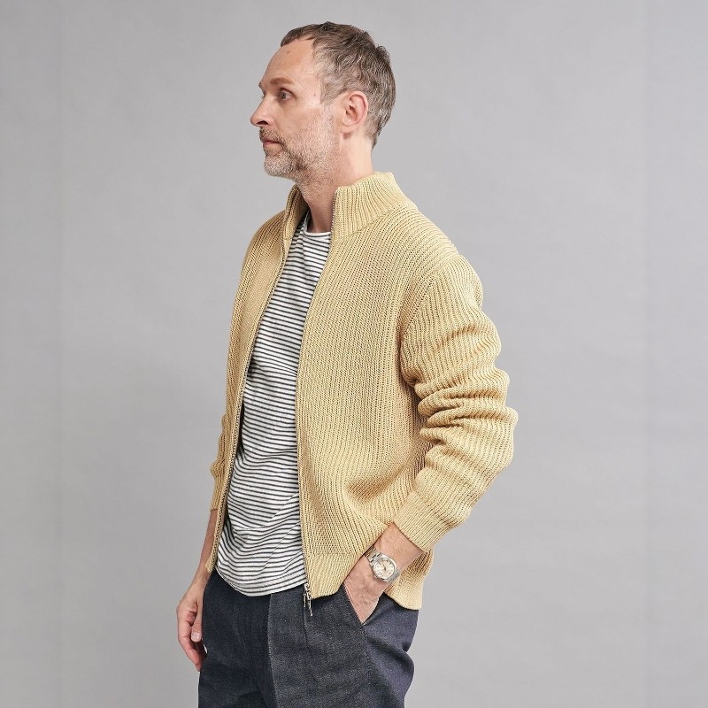 【5折】日本代购 UA＜SOVEREIGN＞ 针织开衫 0162