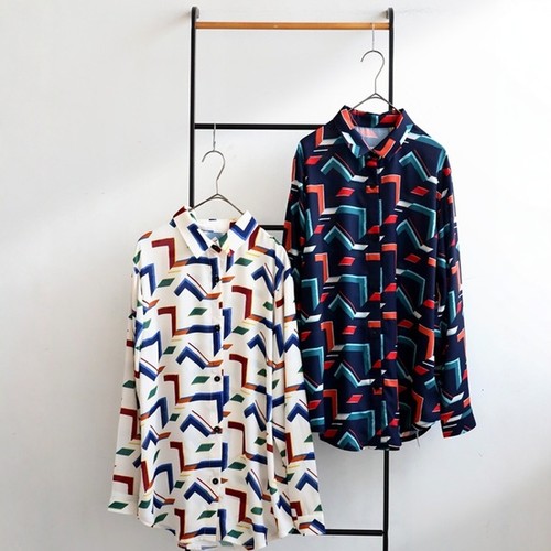 日本代购 antiqua 女款 几何印花长袖衬衫 PA-03815