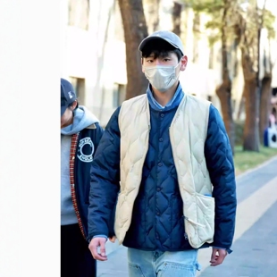 TAION 800FP 军事V领侧拉链羽绒马甲 蒋奇明同款 男女款 001ZML-1