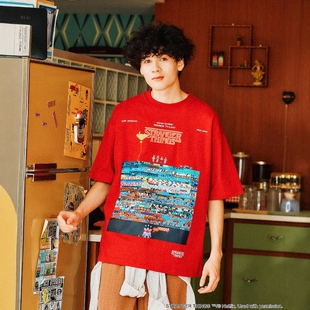 日本代购 STRANGER THINGS 印花圆领短袖T恤 494767