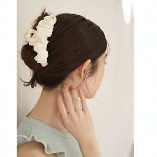 东京胖黄瓜日本代购  SNIDEL HOME 缎面荷叶边发抓 SHGG261216