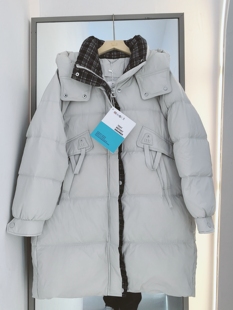 乖一点中长款连帽羽绒服女2025冬季新款过膝保暖休闲外套