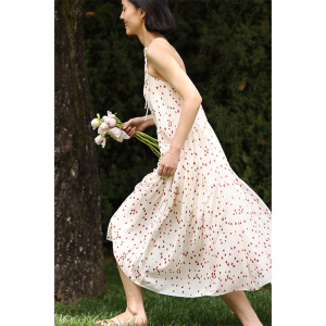 1HeyDress爱心印花吊带连衣裙女夏季宽松慵懒感浪漫优雅度