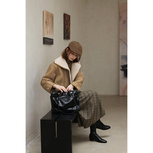 1HeyDress翻领皮毛一体外套女冬季 复古宽松机车服皮草上衣 法式