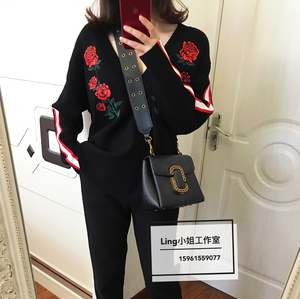 无法抵挡的美~法式优雅复古玫瑰花刺绣V领针织毛衣 自留~秋冬女装