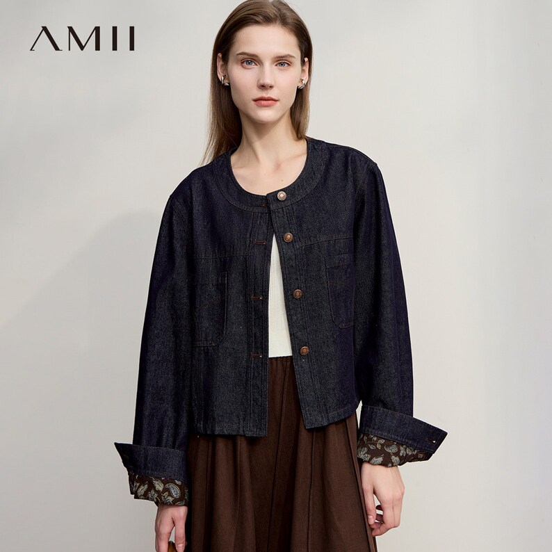 Amii【复古丹宁】25秋复古丹宁休闲显瘦短款直筒长袖牛仔外套女
