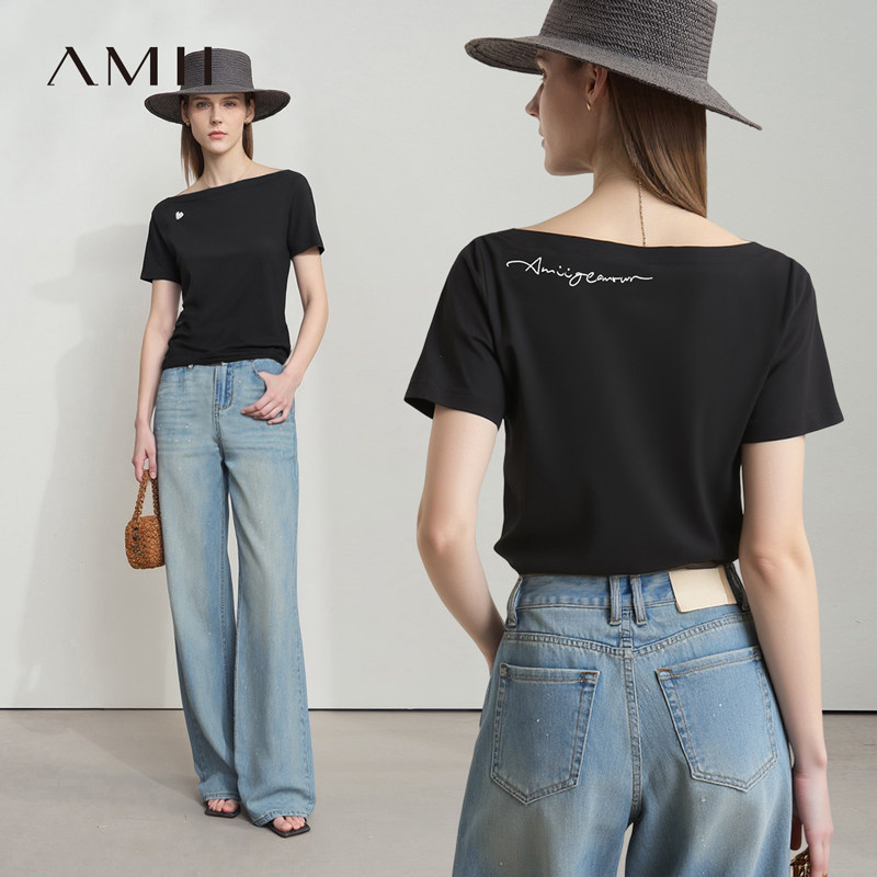 Amii一字领爱心英文绣花冰瓷棉弹力修身T恤女2026夏新款短袖上衣