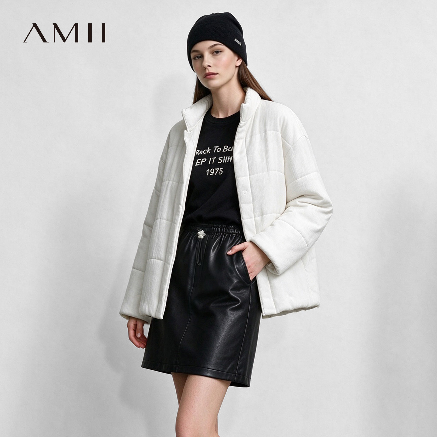 Amii2026冬新款温暖通勤立领落肩袖压皱肌理棉衣女磁扣宽松上衣
