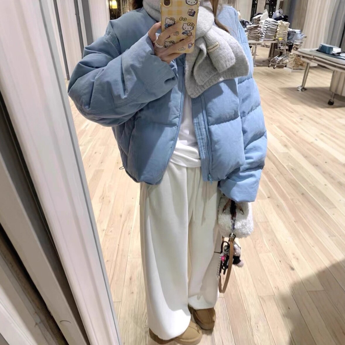 2025伊茉韩系小众绒面羽绒服女短款2025新款ins立领白鸭绒面包服