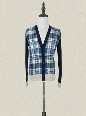 桀A jie*r 男装正品 舒适全棉蓝色格子针梭拼V领薄上衣JS52202